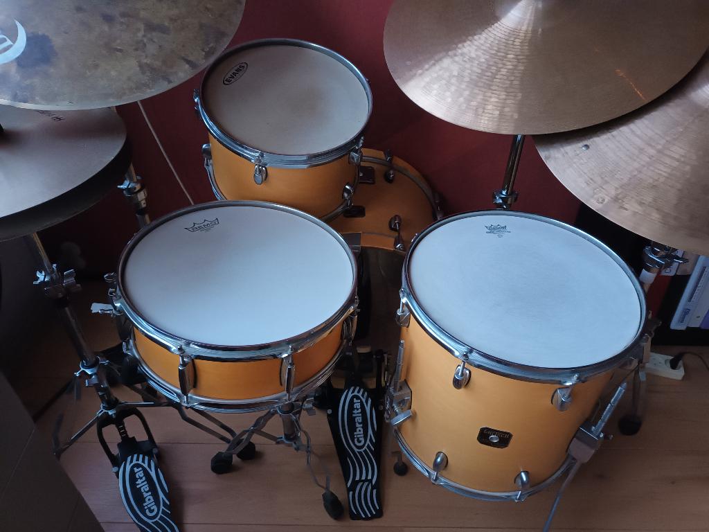Jazzdrummer biedt zich aan., Band