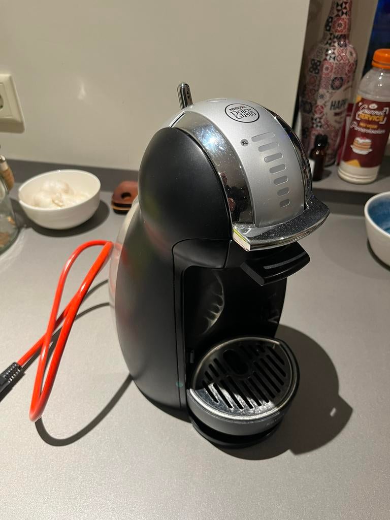 Krups genio 2 dolce gusto, Witgoed en Apparatuur, Gebruikt, Koffiemachine, Ophalen of Verzenden, Koffiepads en cups