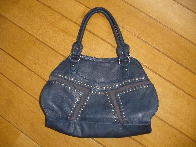 Giulinano tas blauw met studs, Sieraden, Tassen en Uiterlijk, Tassen | Damestassen, Ophalen of Verzenden, Zo goed als nieuw, Blauw