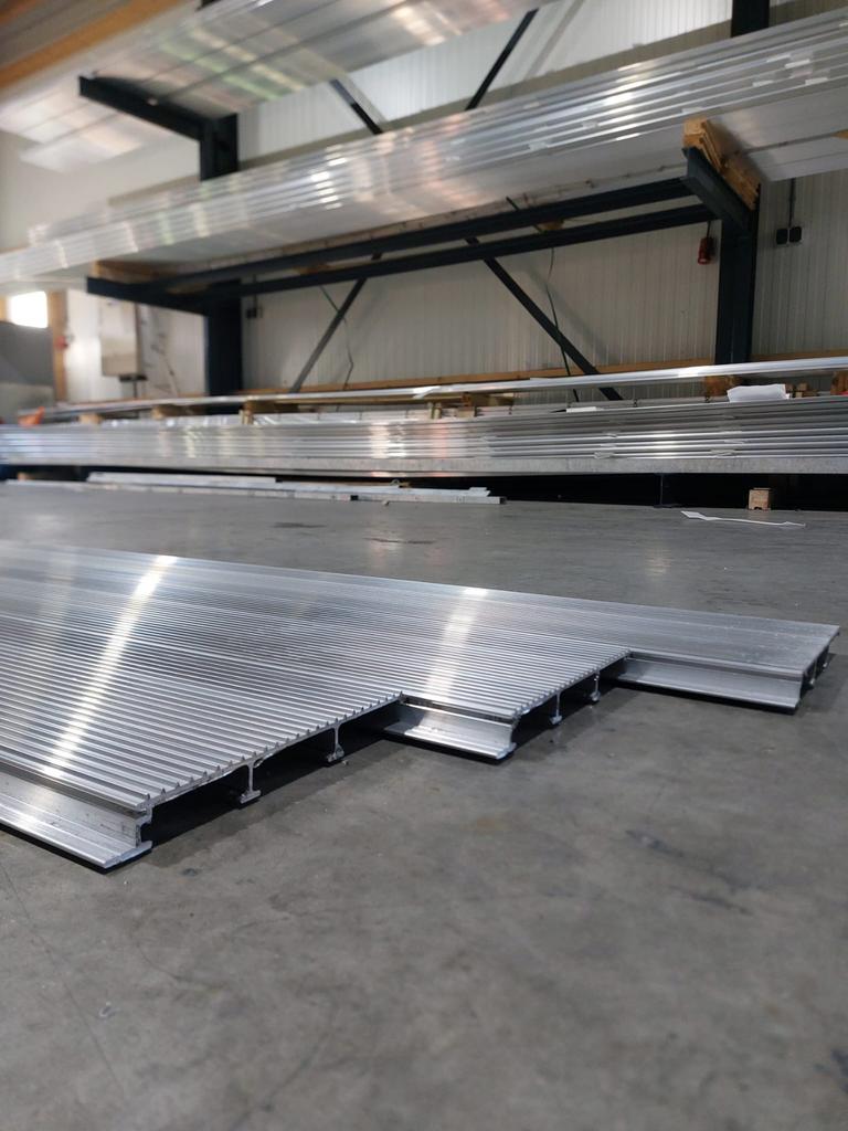 Paardentrailer Aluminiumvloer vloerplanken aluminium hout