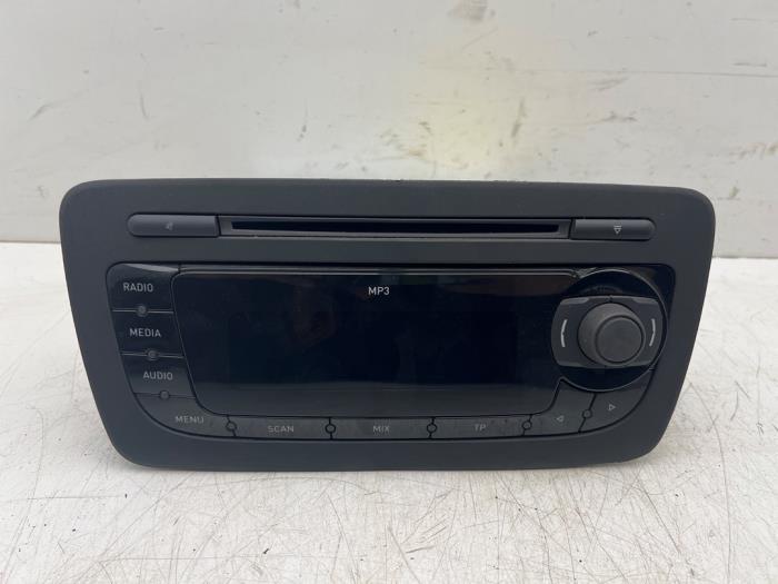 Radio van een Seat Ibiza, Gebruikt, -, -, Ophalen of Verzenden