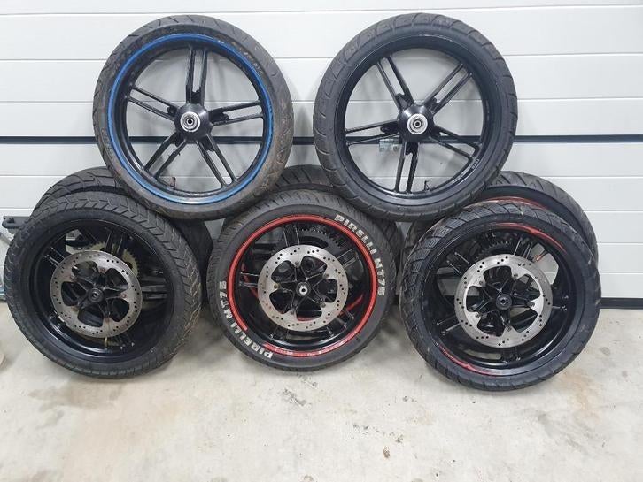 Velgen set met band TZR50 wiel TZR 130/70 -17 100/80 -17, Ophalen of Verzenden, Gebruikt, Frame, Yamaha