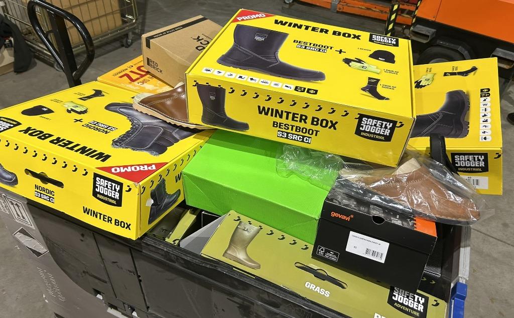 Partij werkschoenen/veiligheidsschoenen 80 paar NIEUW!, Ophalen, Nieuw