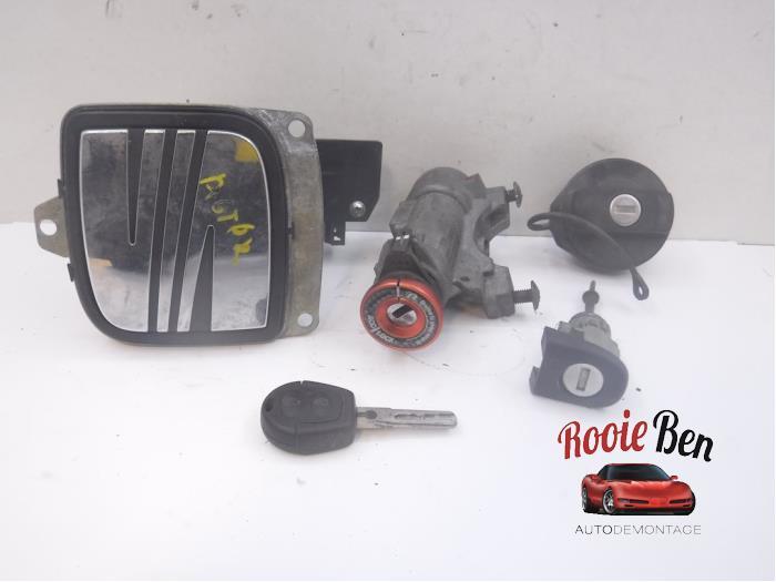 Slotenset van een Seat Ibiza, Auto-onderdelen, Carrosserie en Plaatwerk, Seat, Gebruikt, 3 maanden garantie, Ophalen of Verzenden
