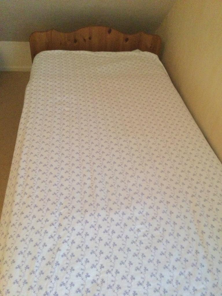 Eenpersoons grenen bed ledikant, 90 cm, Eenpersoons, Ophalen of Verzenden, Zo goed als nieuw