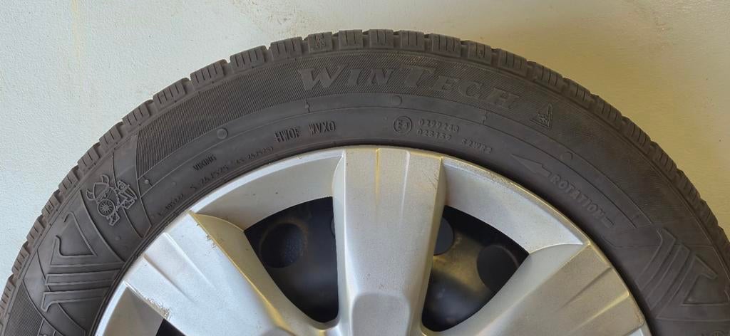 Winterwielen zo goed als nieuw - 205/55 R16, Gebruikt, 16 inch, Banden en Velgen, Personenwagen
