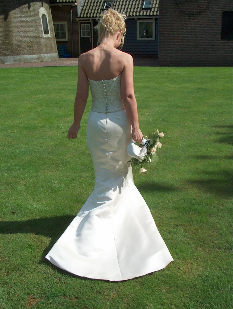 Elegante 2-delige strapless trouwjurk - Maat XS, Ophalen of Verzenden, Zo goed als nieuw, Wit, Trouwjurk