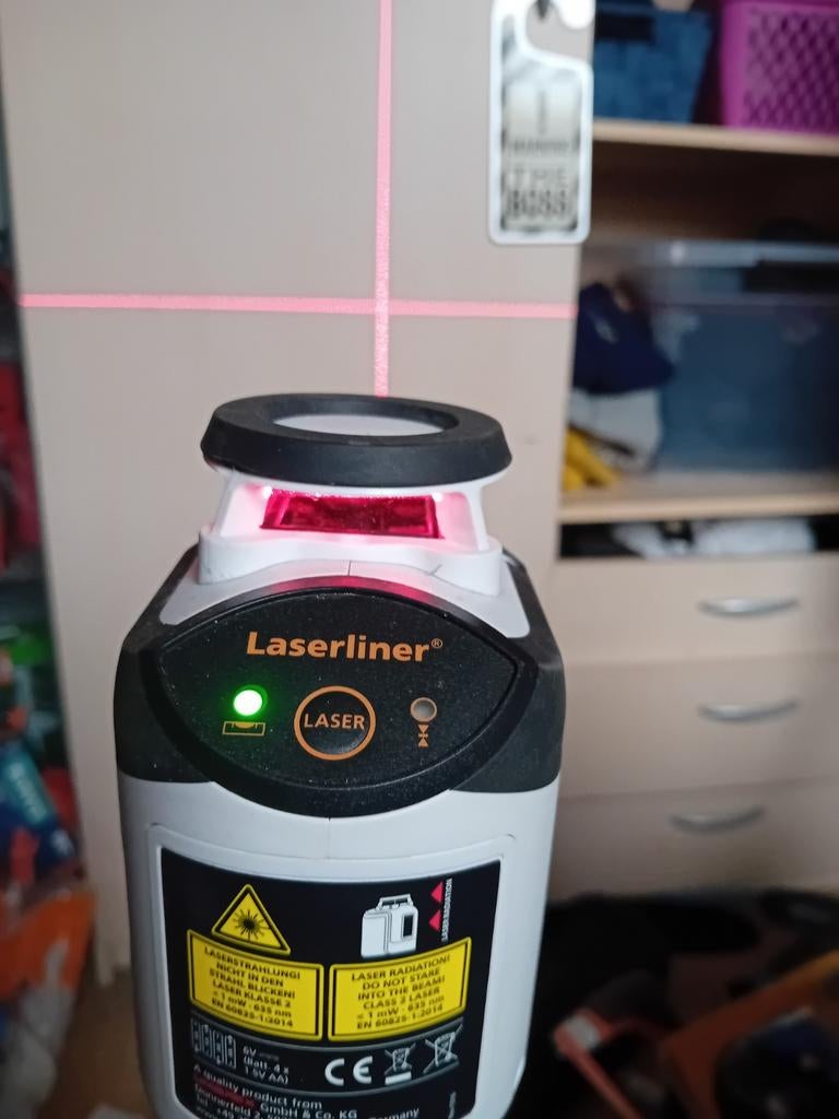 Kruislijn lazer gasveren bouten, Doe-het-zelf en Verbouw, Ophalen, Zo goed als nieuw