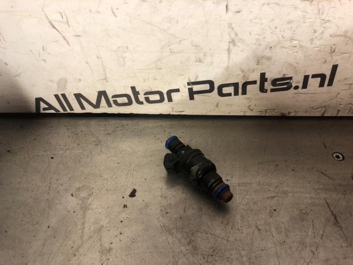 Injector (benzine injectie) van een Volkswagen Golf, Gebruikt, -, Volkswagen, -