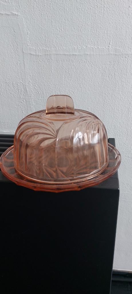 Roze glazen ( kaas)stolp met bord uit Frankrijk, Ophalen of Verzenden