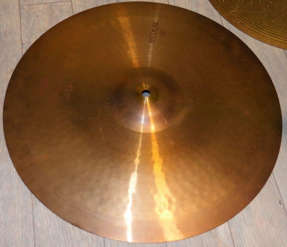 Paiste 404 18 inch medium bekken cymbal, Muziek en Instrumenten, Percussie, Ophalen of Verzenden, Zo goed als nieuw, Overige soorten