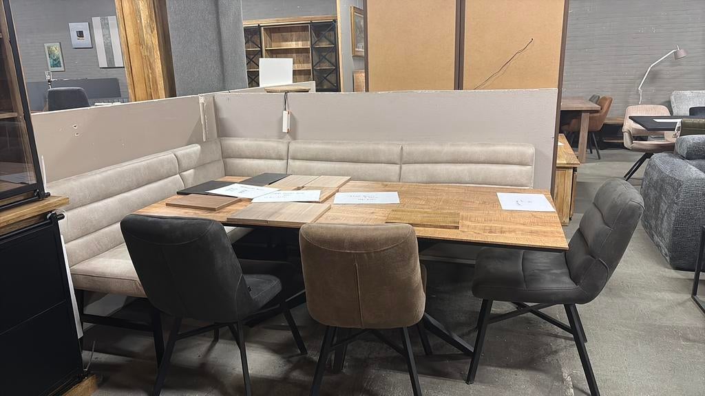 Eetkamerbank 170x205, Ophalen, Outletliving7@gmail.com, Drie, 5013 bb