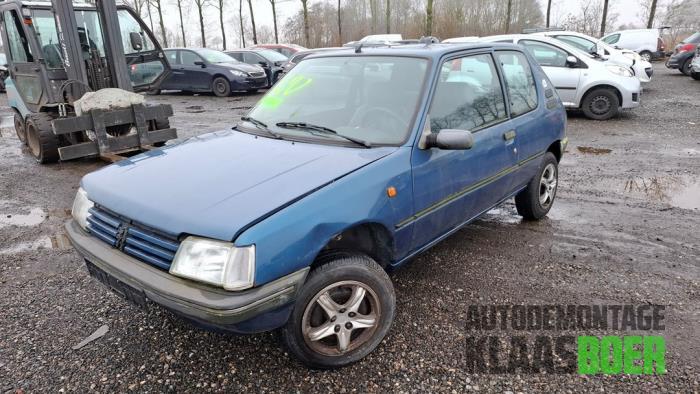 Koplamp links van een Peugeot 205, Gebruikt, -, -, Ophalen of Verzenden