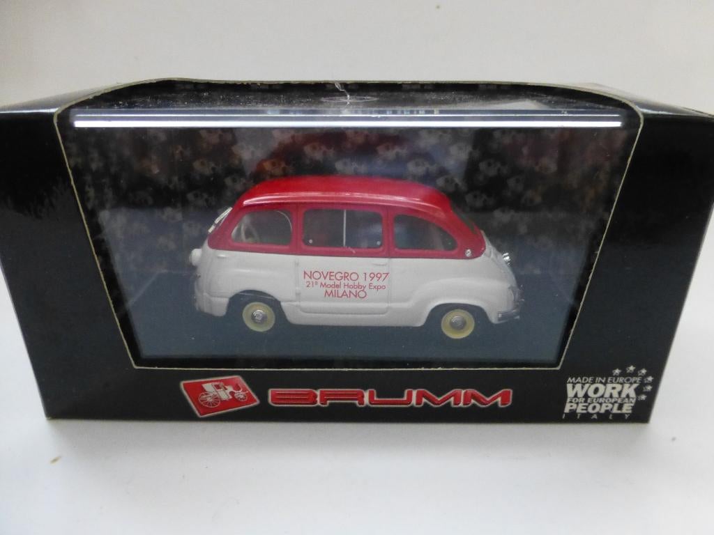 Brumm Fiat 600 Multipla 1956 21* hobby model novegro 1997, Hobby en Vrije tijd, Modelauto's | 1:43, Ophalen of Verzenden, Zo goed als nieuw