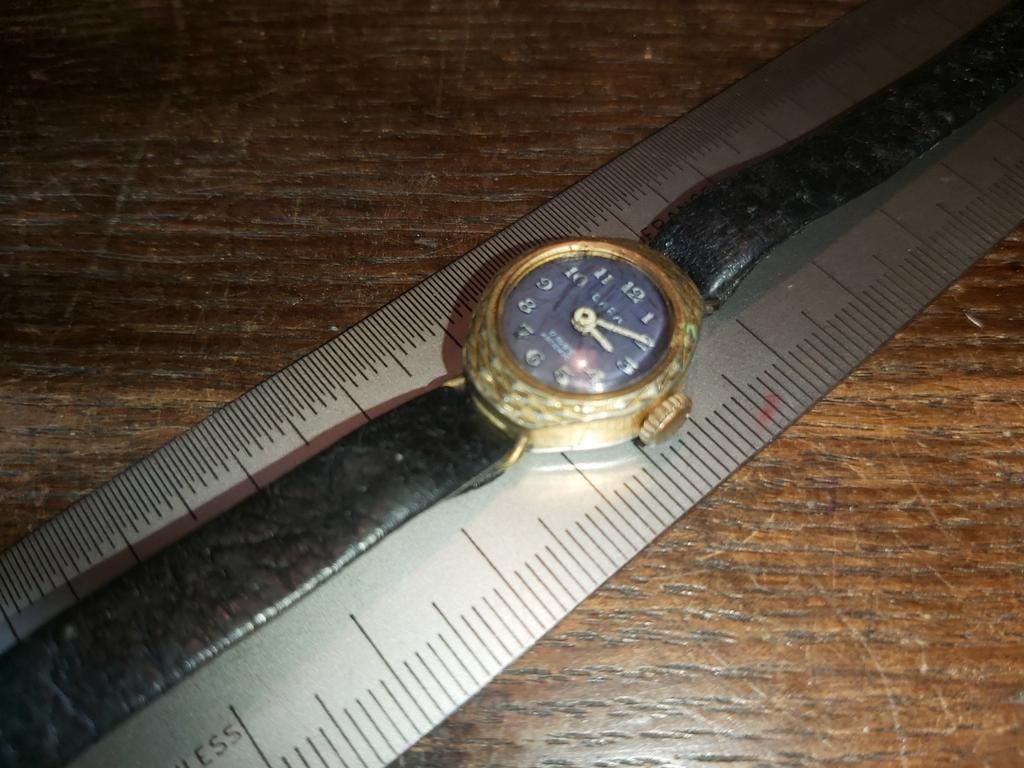 Armband: smal zwart leder vintage 17mm Cara 14Krt horloge, Gebruikt, Zwart, Leer, Ophalen of Verzenden