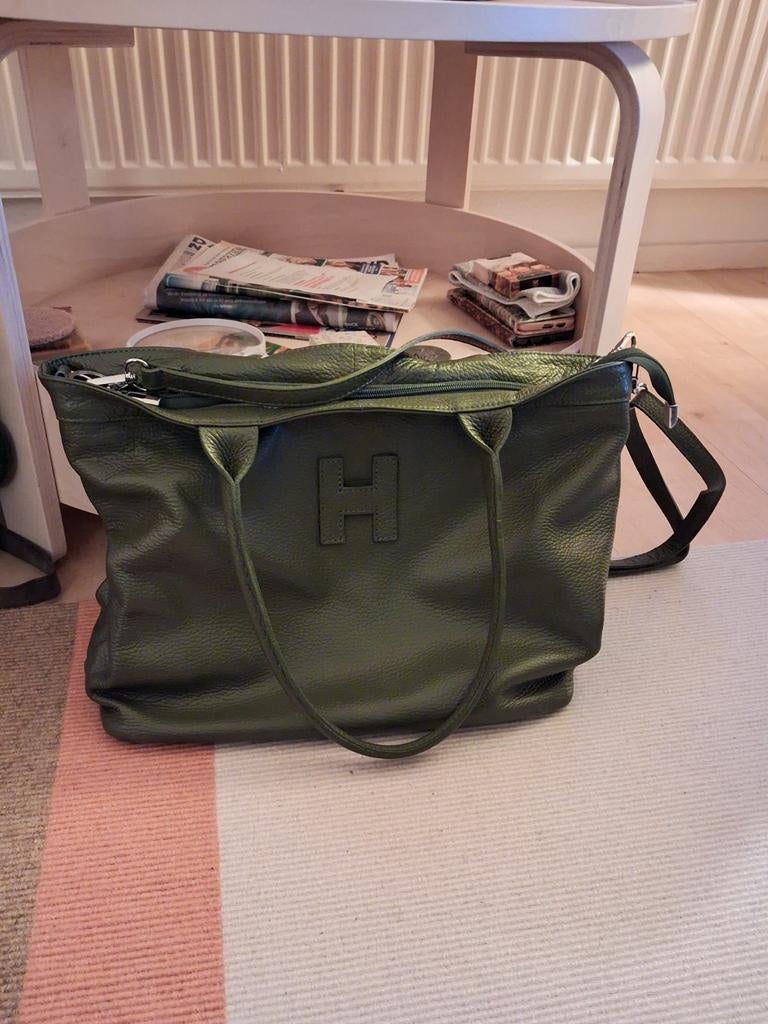 Mooie mosgroene tas 32 cm x 26 cm x 15 cm diep, Sieraden, Tassen en Uiterlijk, Tassen | Schoudertassen, Ophalen of Verzenden, Zo goed als nieuw