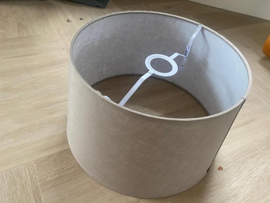 1 prachtige lampenkap taupe/wit (helemaal nieuw!), 25 tot 50 cm, Wit, Rond, Nieuw