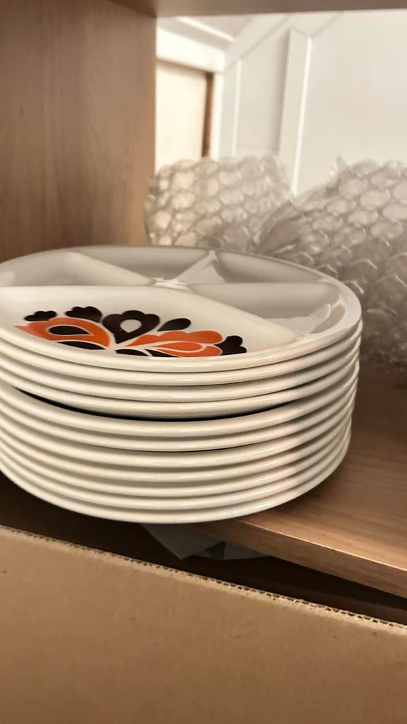 Vintage jaren 70 borden set le creuset, Gebruikt, Ophalen of Verzenden, Bord(en), Overige stijlen