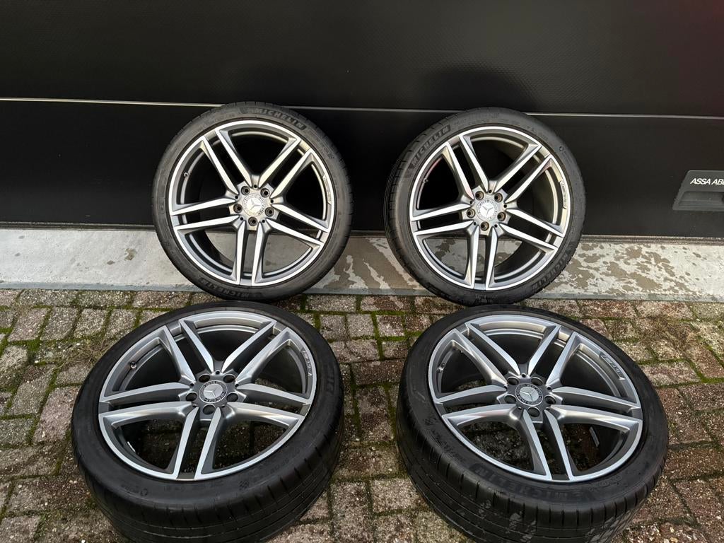 Mercedes E63s - w213 - 20 inch breedset amg, Auto-onderdelen, Banden en Velgen, Ophalen, 265 mm, Banden en Velgen, Personenwagen