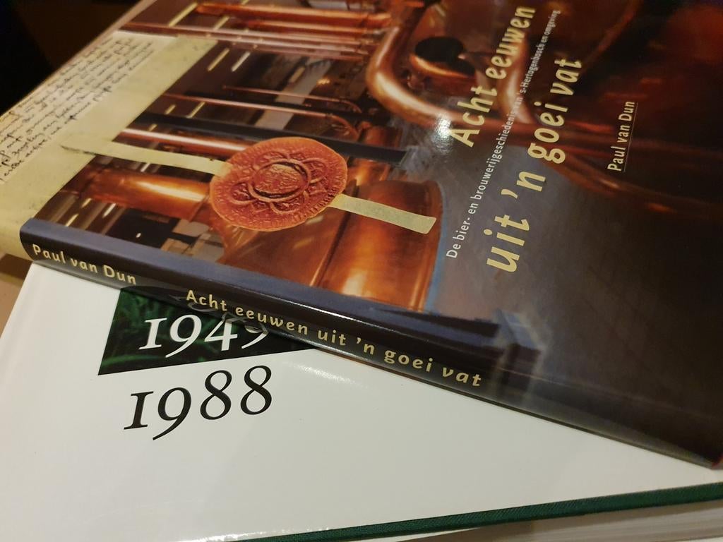 Heineken Boeken & Acht Eeuwen uit 'n Goei Vat, Ophalen, Zo goed als nieuw, Heineken / Paul van Dun