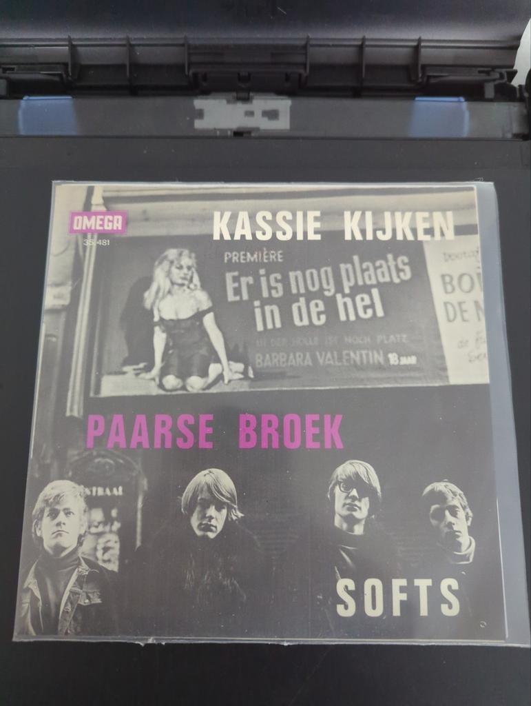 Softs - Kassie Kijken/Paarse Broek Vinyl Single, Gebruikt, 7 inch, Single, Ophalen of Verzenden