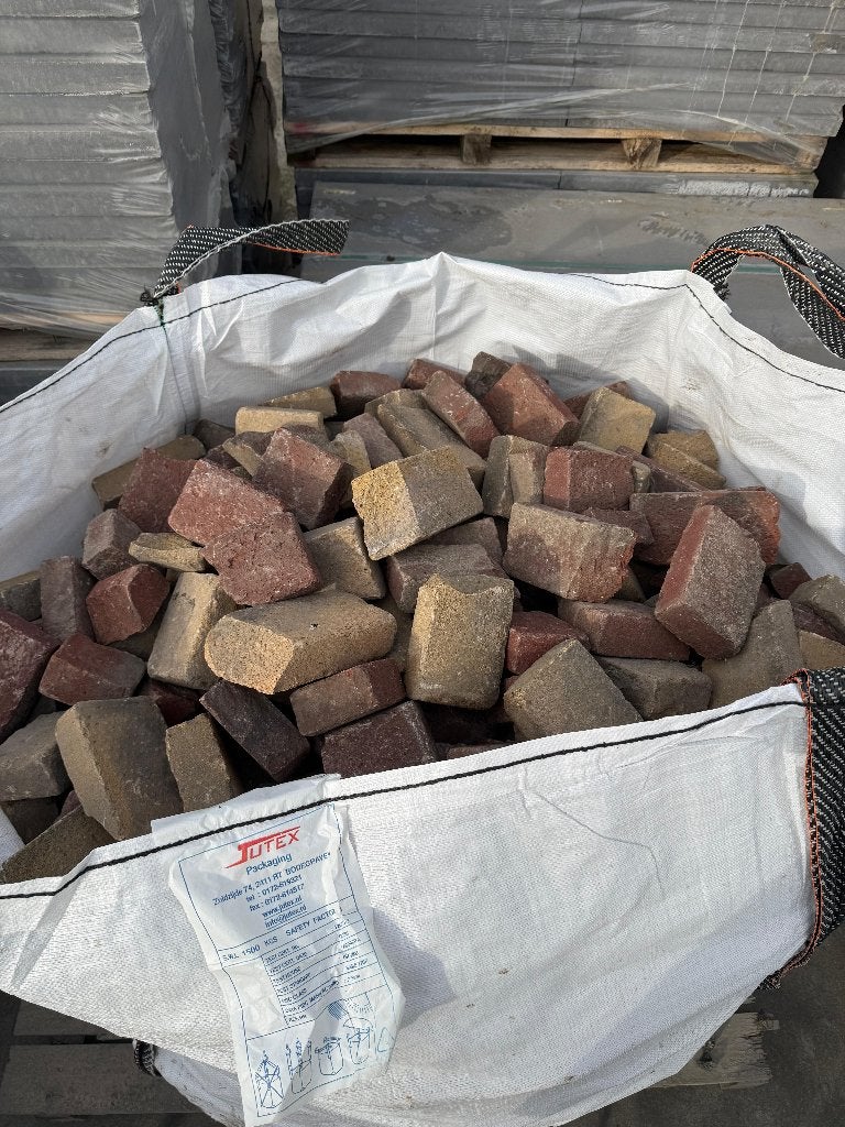 Gebakken bestrating SBS WF rood/geel “KNIPSTUKKEN”, Tuin en Terras, Nieuw, Beton, Terrastegels, 5 tot 10 m²