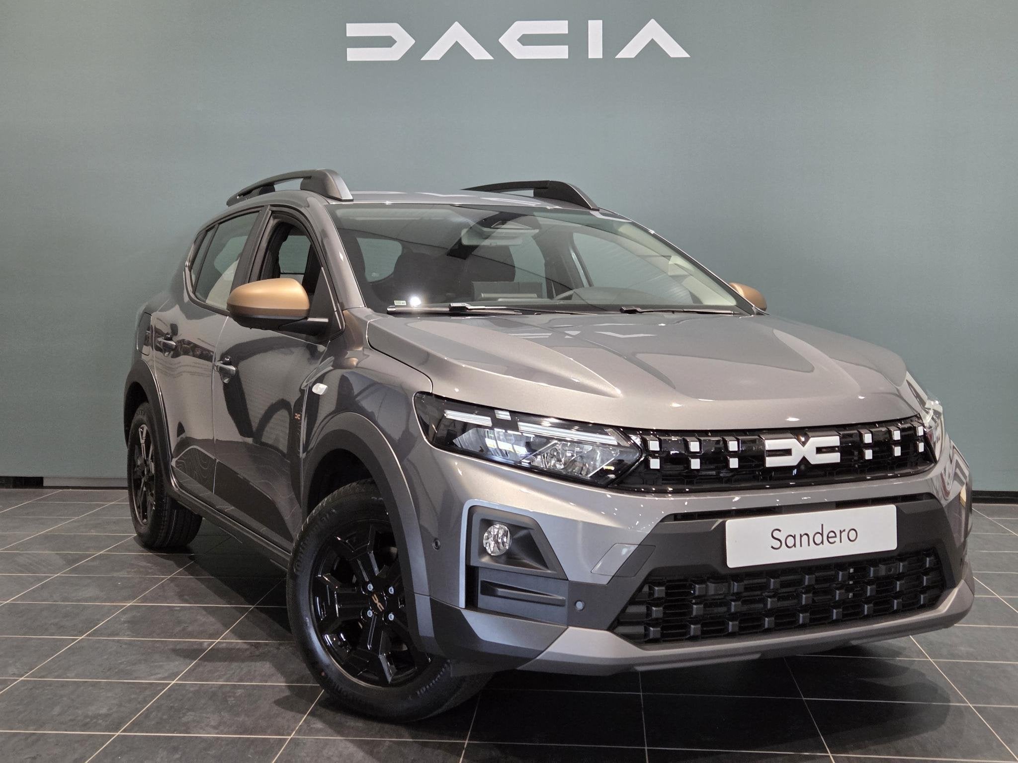 Dacia Sandero Stepway 1.8 hybrid 155 extreme DIRECT LEVERBAA, Auto's, Stof, 1789 cc, Bedrijf, Nieuw