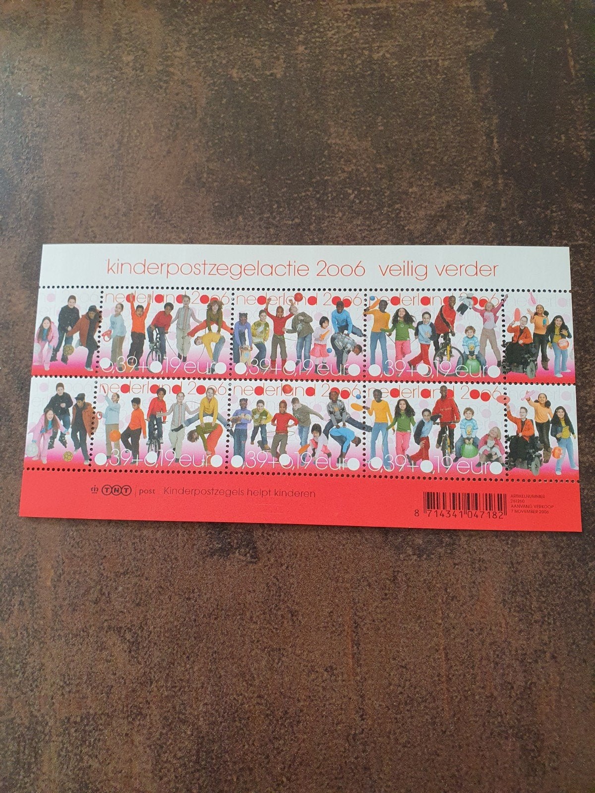 Kinderpostzegels 2006 Veilig Verder velletje, Postzegels en Munten, Postzegels | Nederland, Ophalen of Verzenden, Na 1940, Postfris