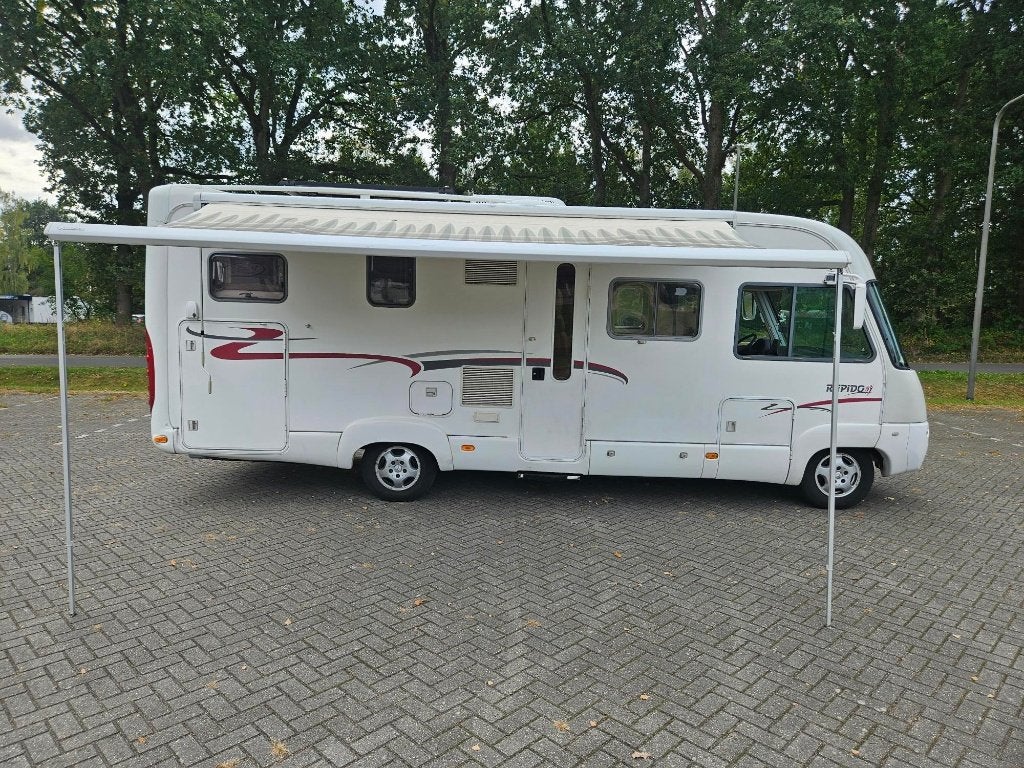 Foto 10 van Prachtige rapido 997 Mercedes automaat alle opties 2x airco.