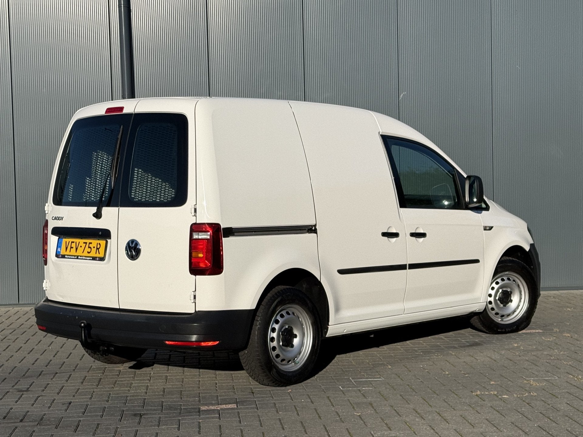 Volkswagen Caddy 2.0 TDI / L1H1 / TREKHAAK / AIRCO / CRUISE, Auto's, Voorwielaandrijving, Gebruikt, 4 cilinders, Volkswagen