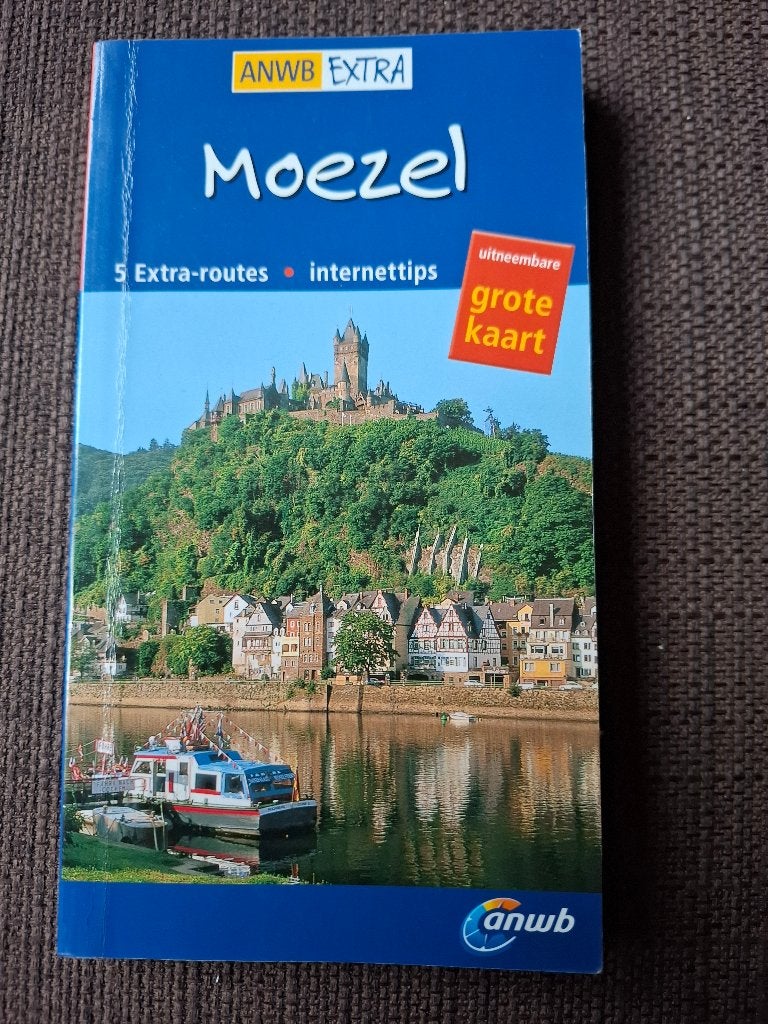 ANWB Extra Moezel Reisgids met uitneembare kaart, Gelezen, Europa, Ophalen of Verzenden, Reisgids of -boek