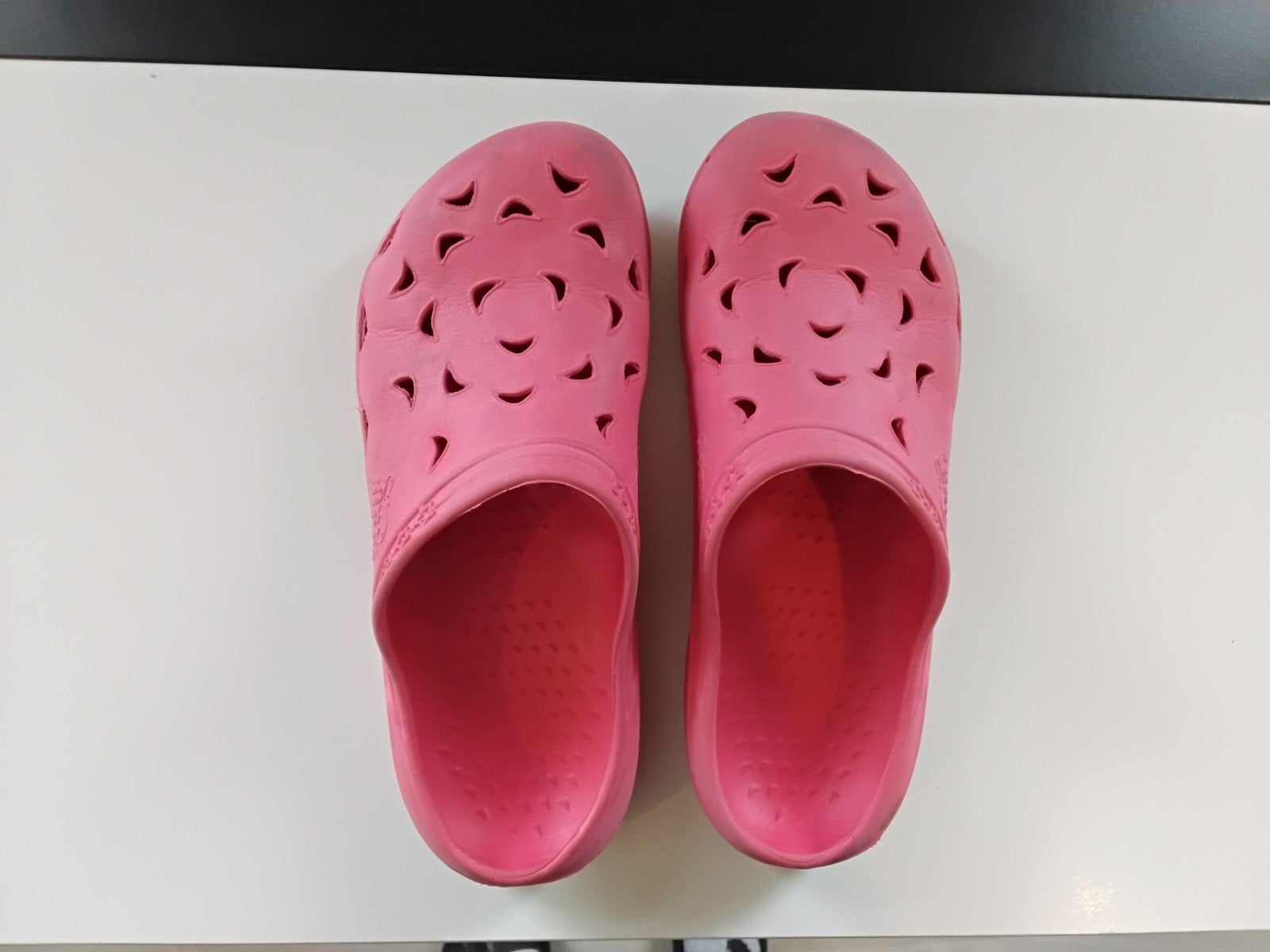 Rode klompen Hipps (Crocs-stijl) maat 38/39, Kleding | Dames, Ophalen of Verzenden, Rood