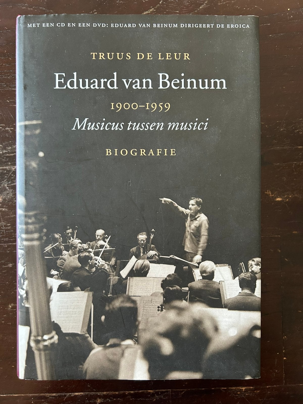 T. de Leur - Eduard van Beinum biografie + CD en DVD, Zo goed als nieuw, Sport, T. de Leur, Ophalen of Verzenden