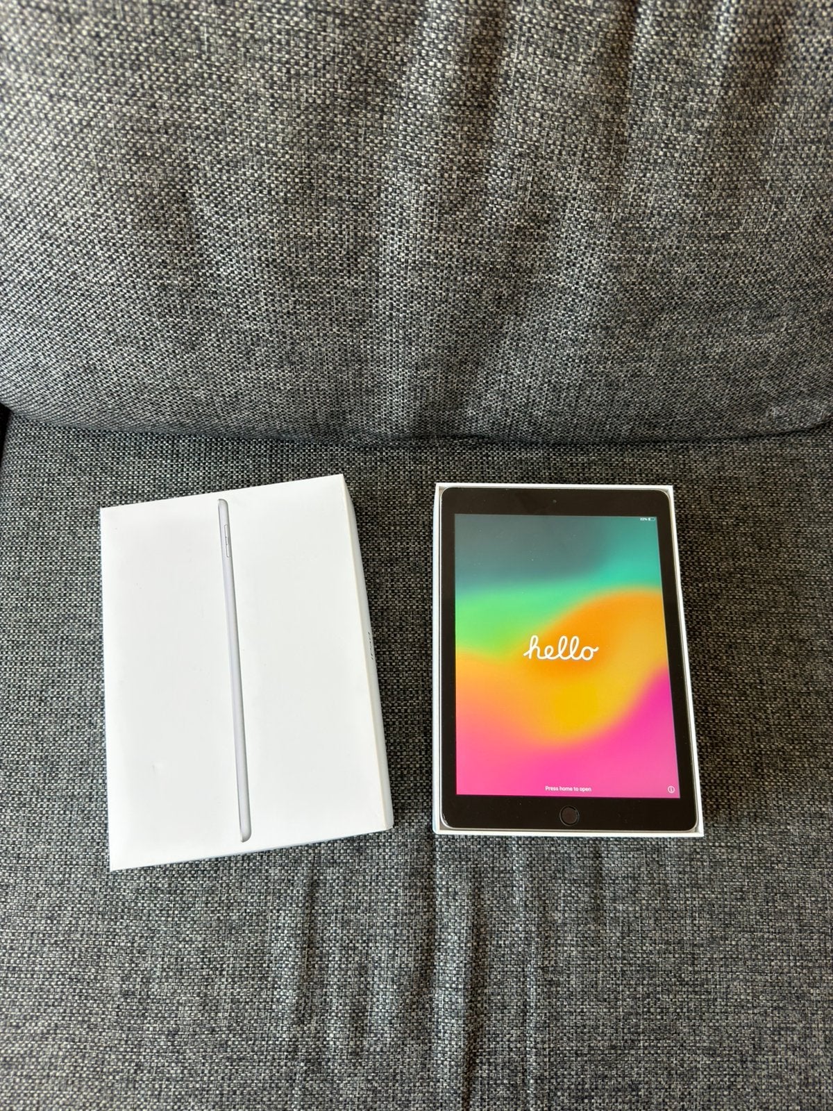 Apple iPad 6 128gb tablet met doos, Apple iPad, Zo goed als nieuw, Grijs, Ophalen