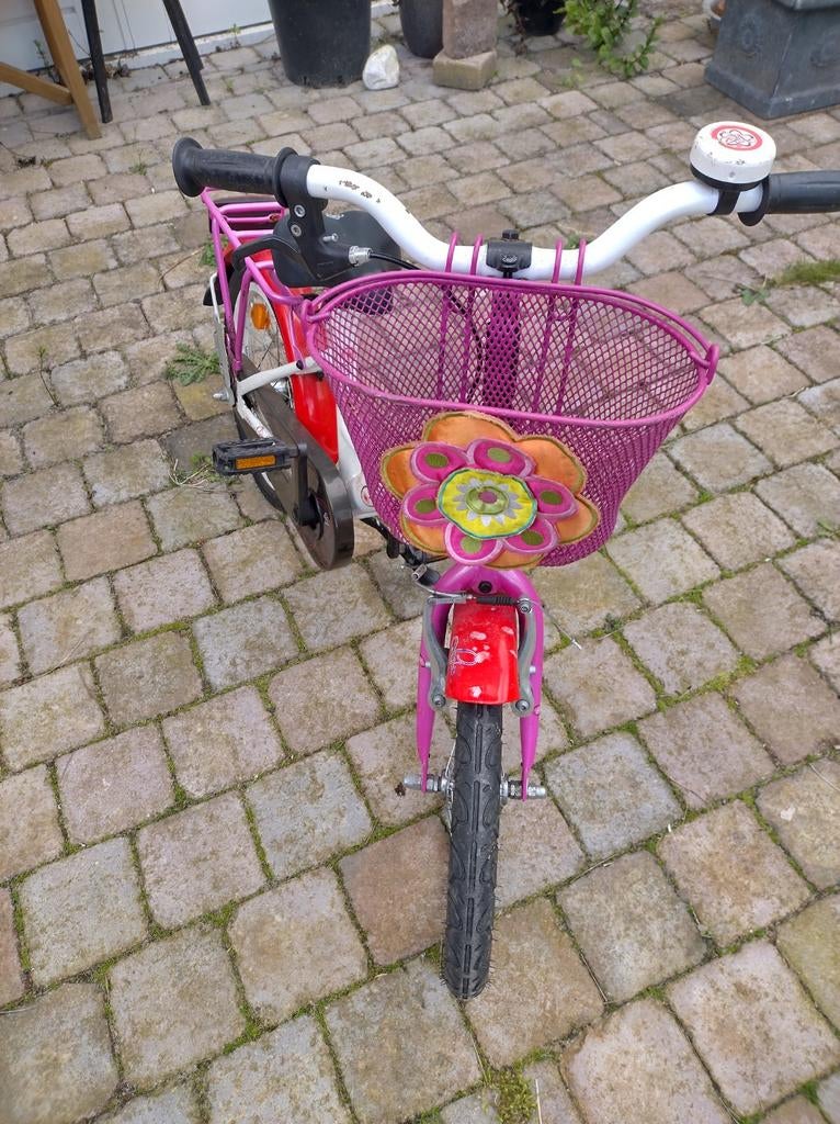 Kinderfiets (roze rood wit) loekie 16 inch banden, Ophalen, Gebruikt, 1 kind, Overige merken