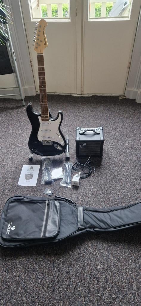 Elektrische gitaar fazley beginners set, Ophalen, Zo goed als nieuw, Solid body, Overige merken