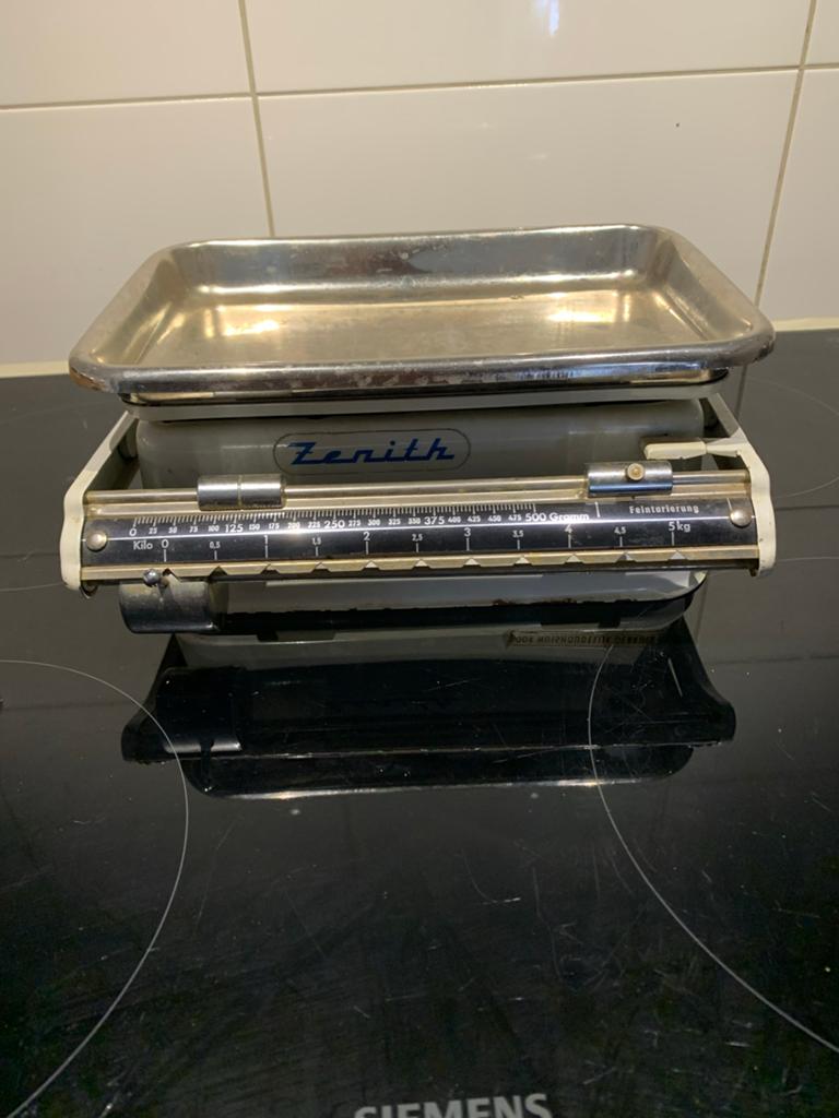 Antieke Zenith babyweegschaal - ook voor in de keuken, Ophalen