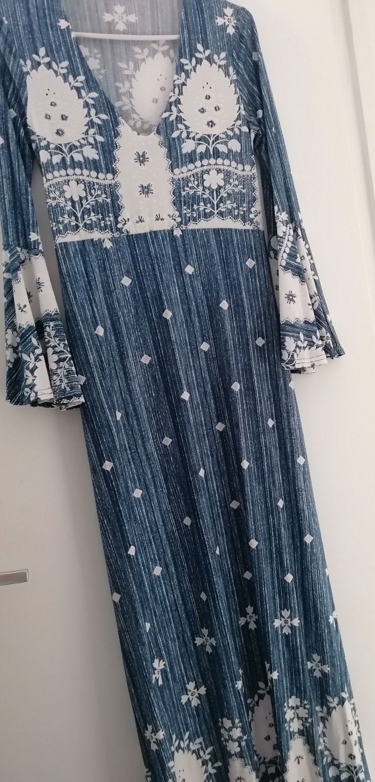 Nieuw Boho Maxi Jurk met Trompetmouwen - Blauw/Wit Print, Maat 38/40 (M), Blauw, Nieuw, Ophalen of Verzenden