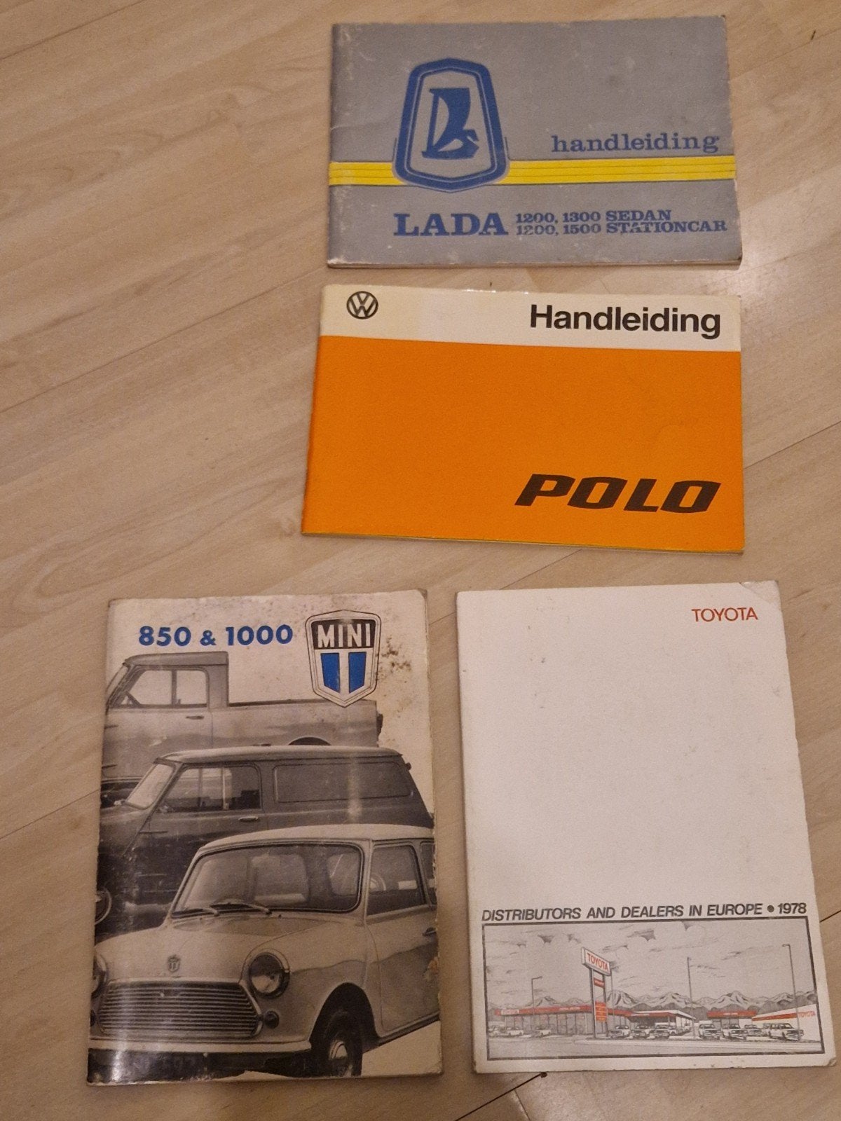 Diverse handleidingen en catalogi voor auto's, Ophalen of Verzenden