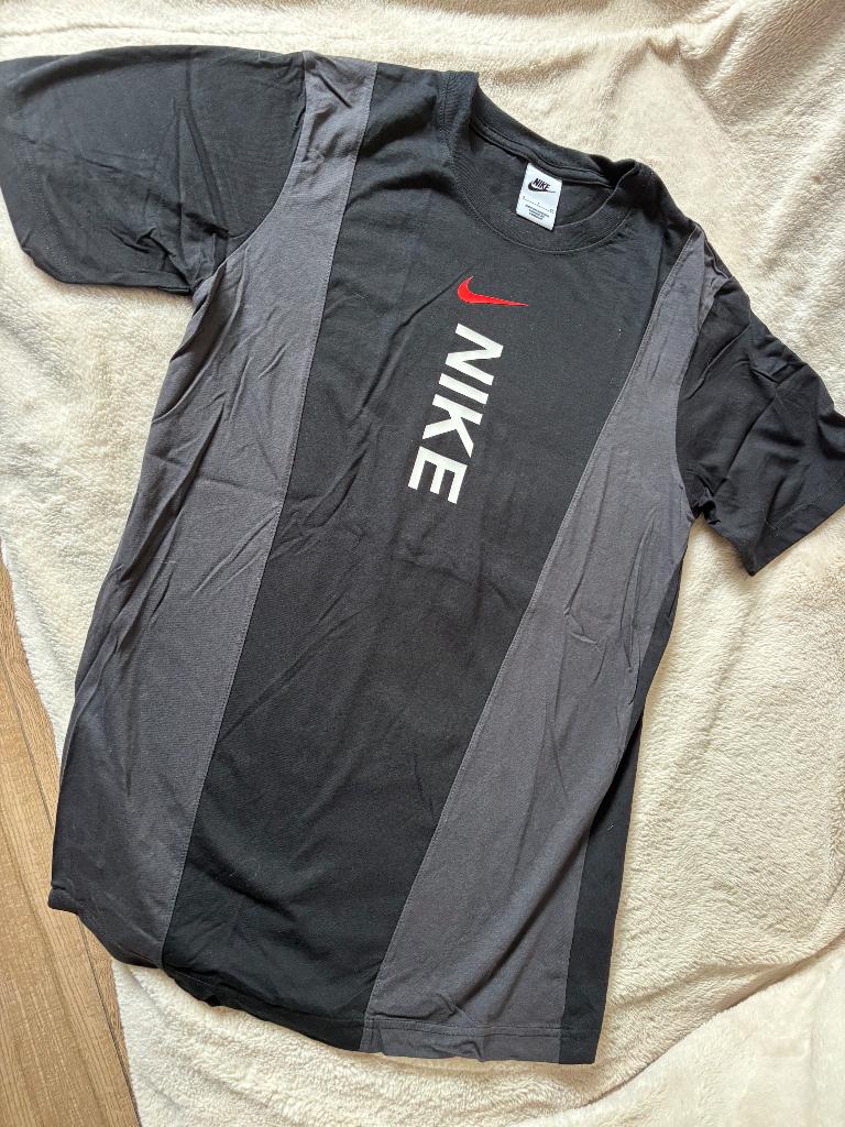Nike shirt, maat 176, Kinderen en Baby's, Kinderkleding | Maat 176, Ophalen of Verzenden, Zo goed als nieuw, Shirt of Longsleeve