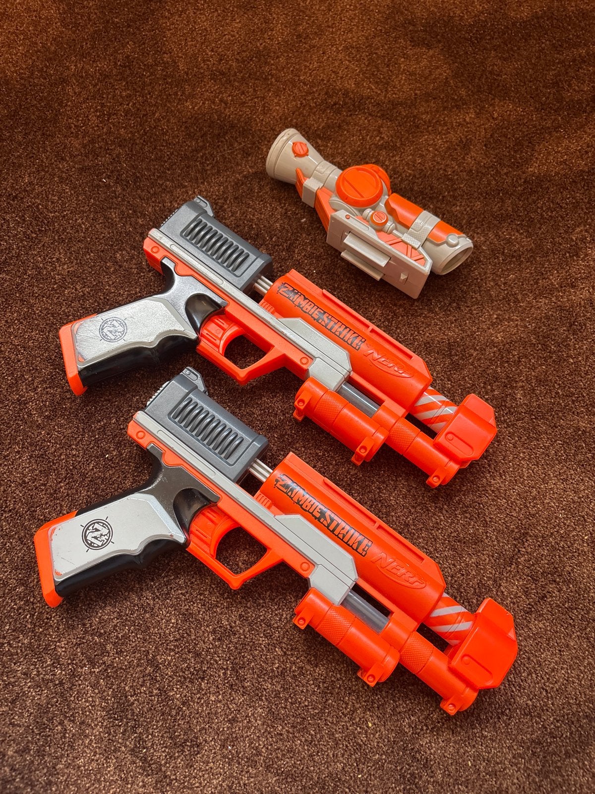 Nerf Zombie Strike Blasters met richtkijker, Ophalen of Verzenden, Gebruikt, Jongen of Meisje