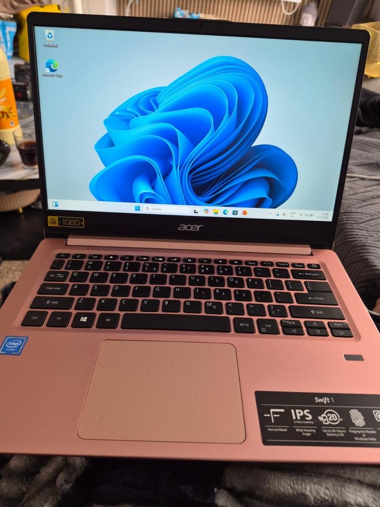 Acer Swift 1 Laptop - Roze, Zo goed als nieuw, Intel Celeron/Pentium, Qwerty, Minder dan 2 Ghz, 14 inch