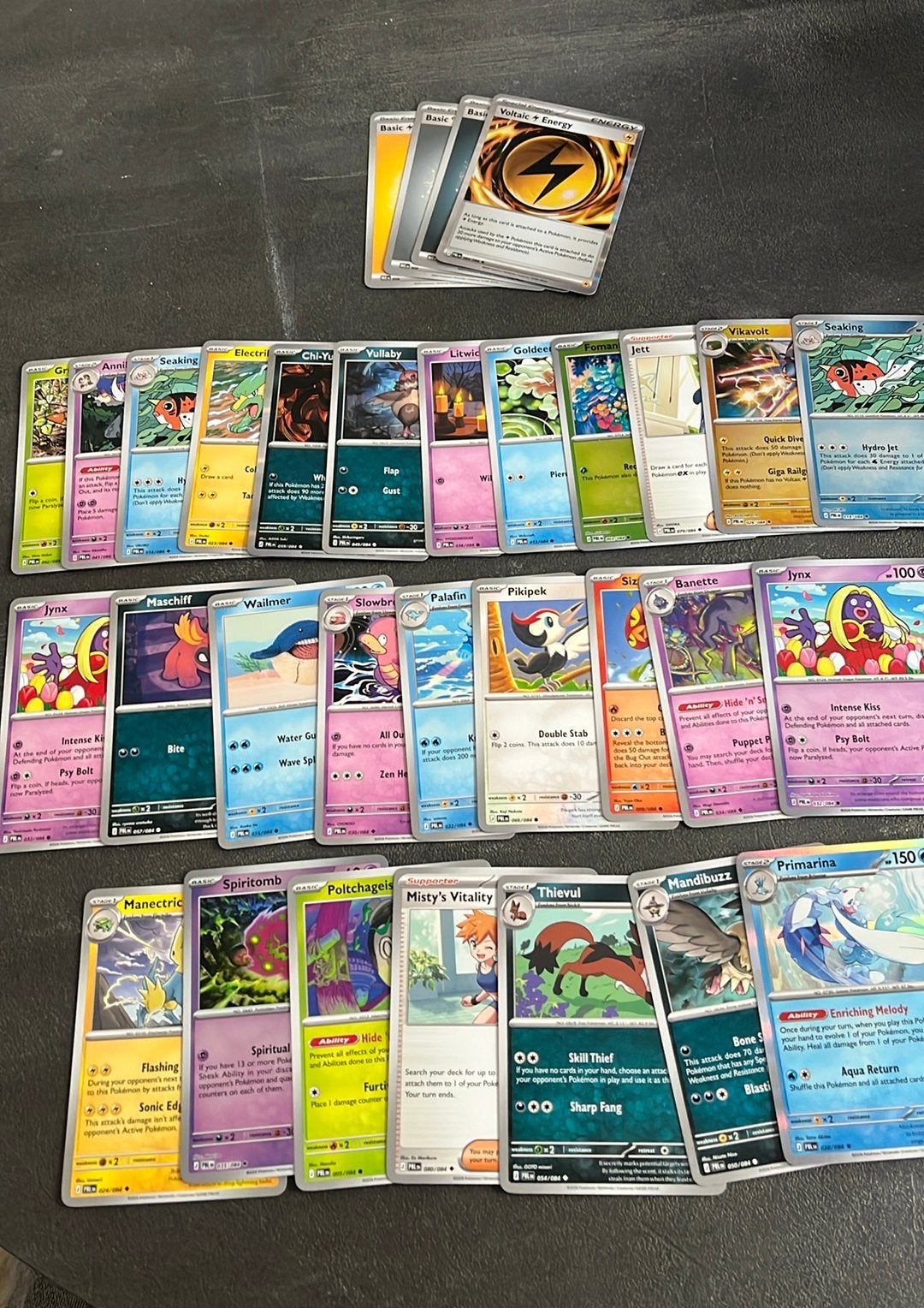 Pitch Black pokemon, Ophalen, Zo goed als nieuw, Meerdere plaatjes