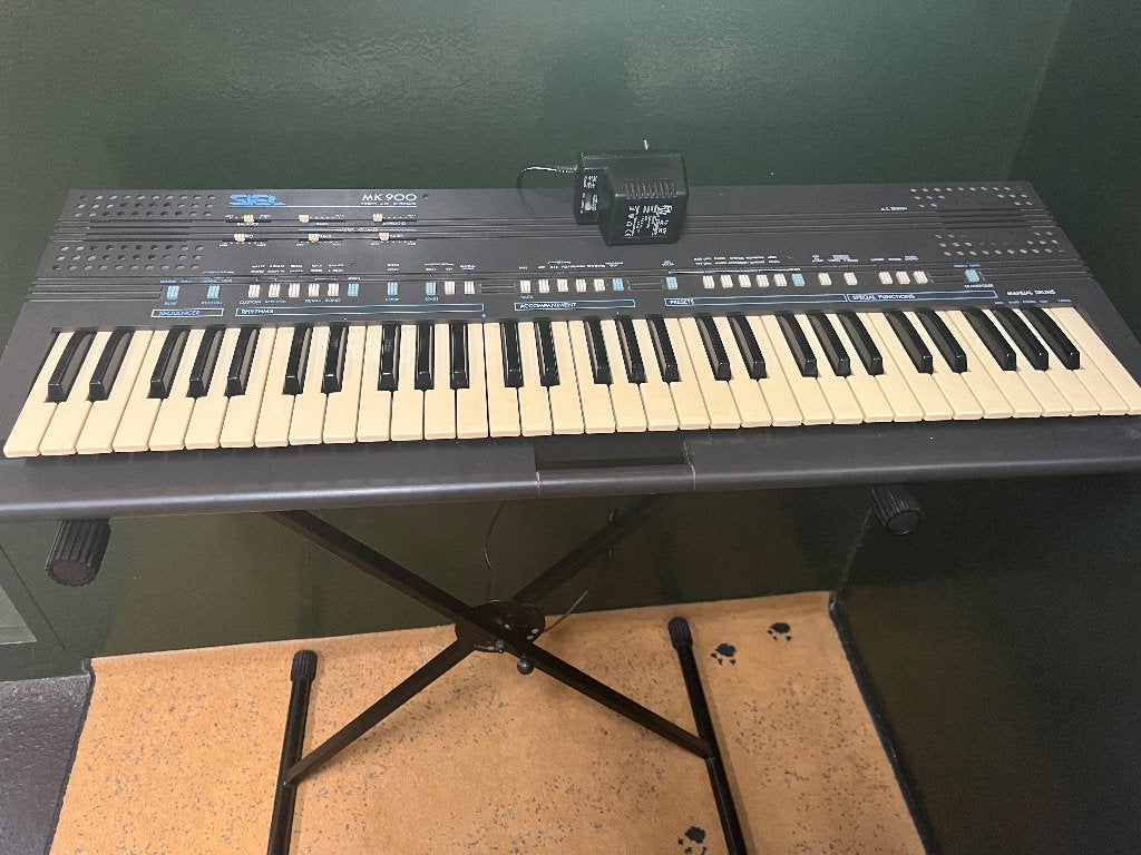 Siel MK900 synthesizer keyboard, Overige merken, Ophalen of Verzenden, Met standaard, 61 toetsen