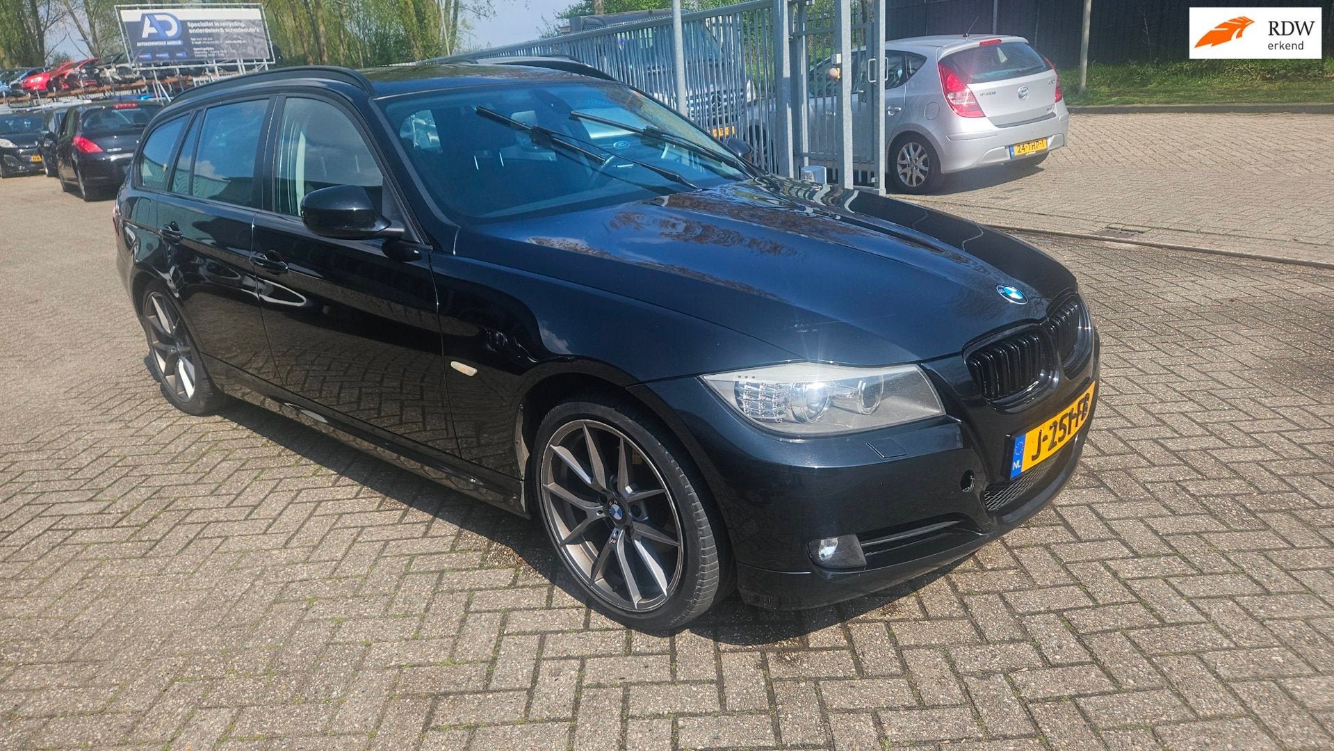 BMW Touring 318i High Executive M-PAKKET BJ.2010 MOTORSCHADE, Euro 5, Zwart, Zwart, Handgeschakeld