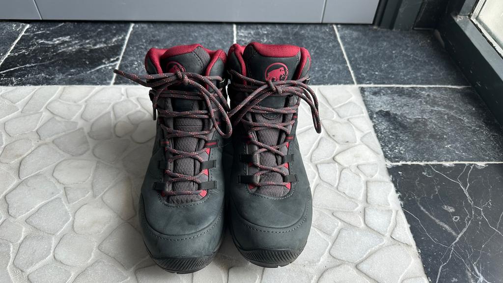 Mammut wandelschoenen dames maat 38 / UK 5 vrijwel nieuw, Ophalen of Verzenden, Zo goed als nieuw, Schoenen