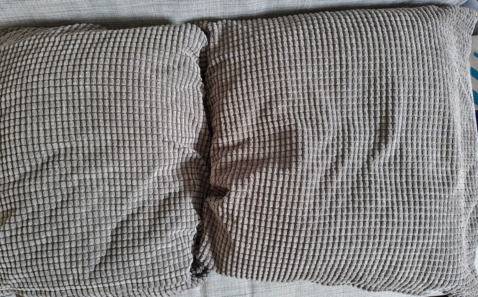 Kussens 60x60 cm met afneembare hoezen (antraciet/wit), Huis en Inrichting, Woonaccessoires | Kussens, Ophalen, Gebruikt, Meerkleurig