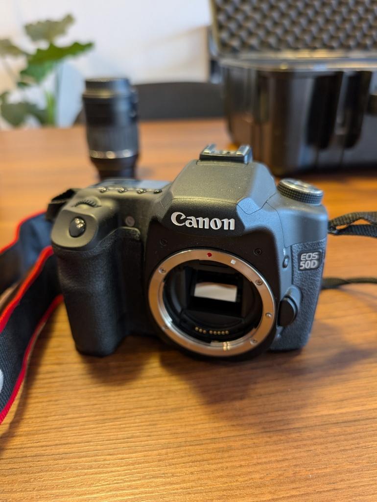 Canon EOS 50D plus lenzen en flitser in koffer, Ophalen, Gebruikt, Spiegelreflex, Canon
