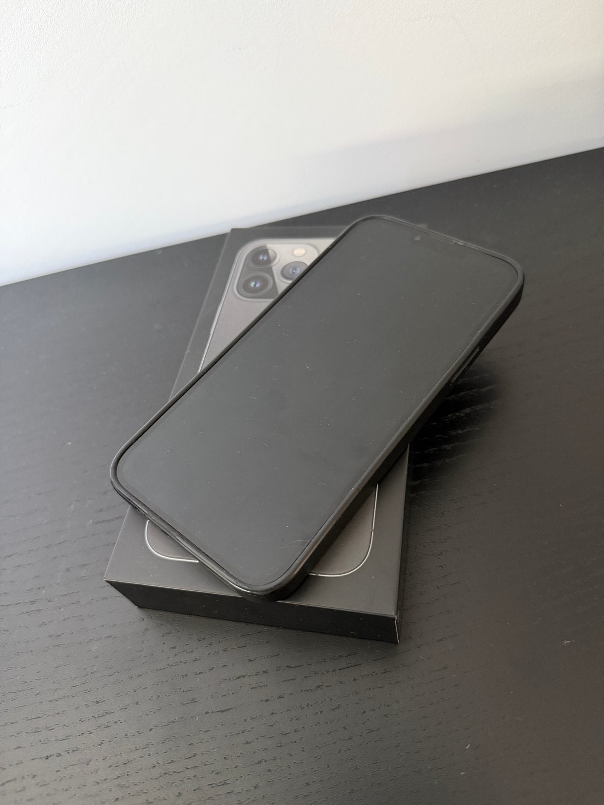 iPhone 13 Pro Max Graphite 128GB - Achterkant beschadigd, Telecommunicatie, Mobiele telefoons | Apple iPhone, Ophalen, IPhone 13 Pro Max