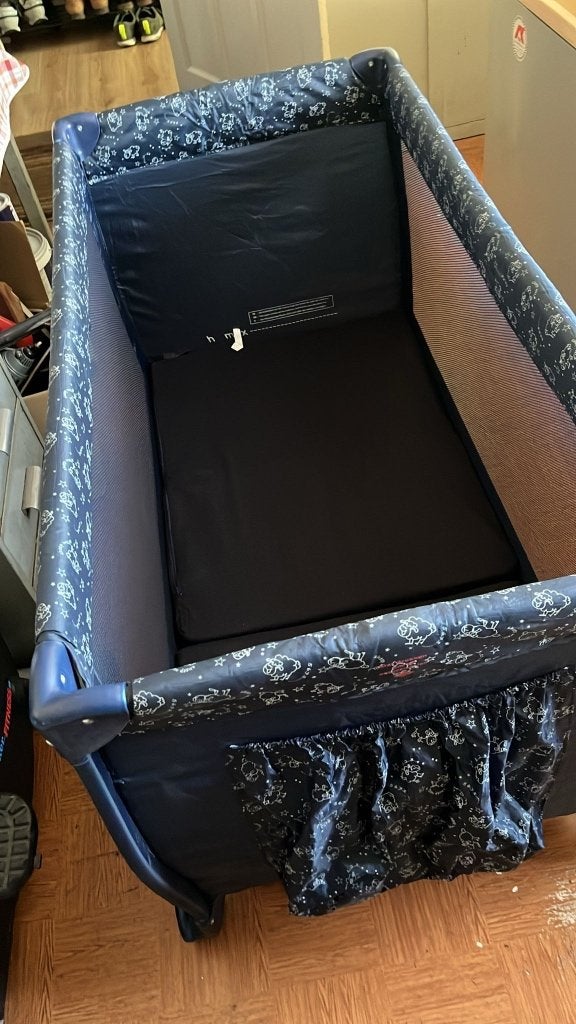 Te koop campingbedje, Ophalen, Zo goed als nieuw, Overige